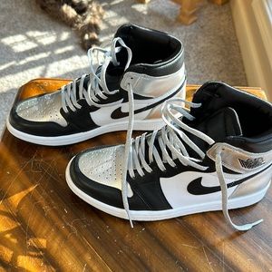 Women’s Nike Silver toe Jordan 1. No Box